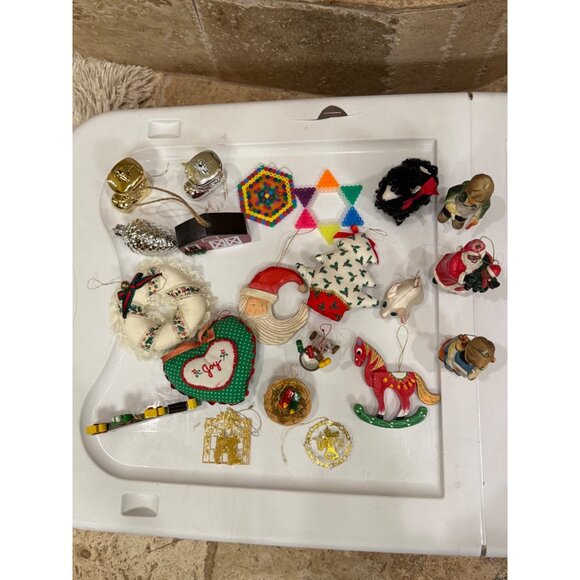 Lot Of Quirky Christmas Tree Ornaments Featuring Santa Frog Pickle & Stained Gla - Picture 10 of 16